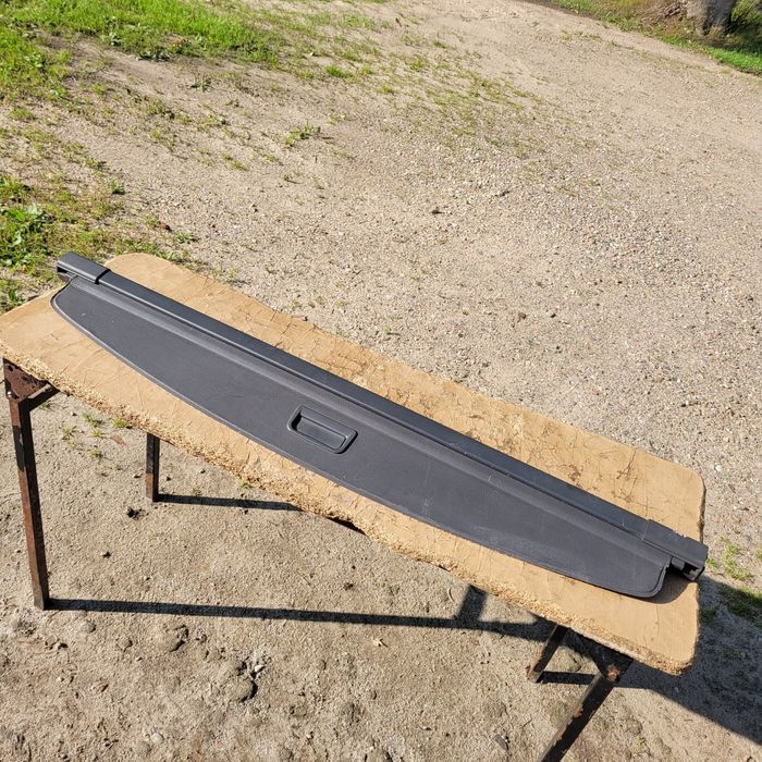 Roleta bagażnika vw Touran I 2004r 7 osobowy