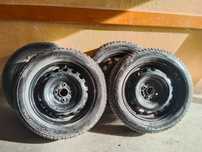 Opony zimowe 175/65/R15 felgi stalowe Toyota Yaris