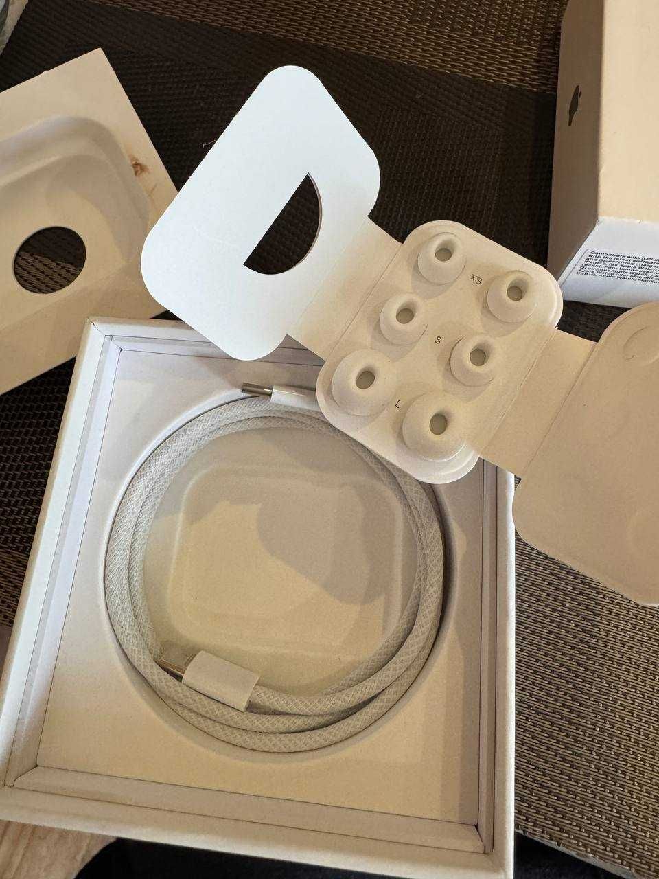 навушники airpods pro 2 на тайпсі