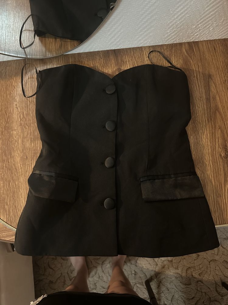 Костюм чёрный юбка-шорты xs, s ( zara)