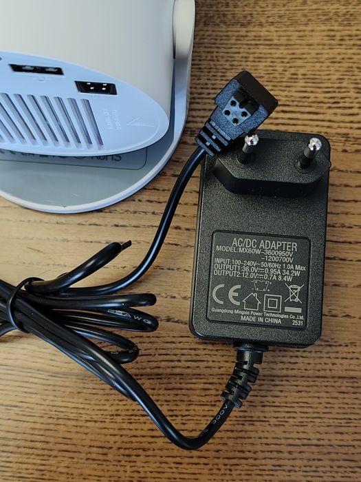 Проектор Magcubic HY300 Pro NEW, Android 14, домашній кінотеатр