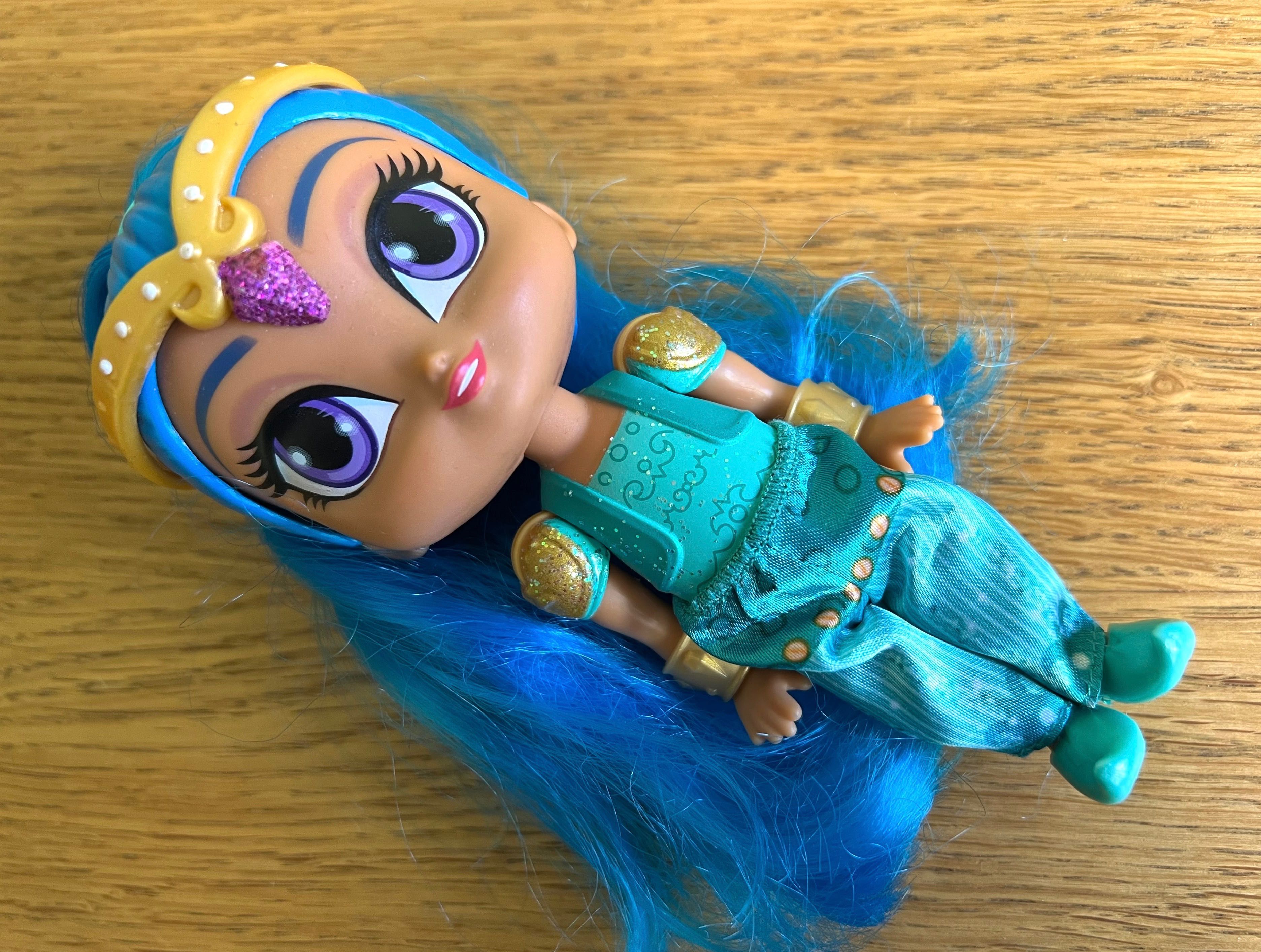 Laleczka SHINE z serialu animowanego "Shimmer i Shine" / MATTEL