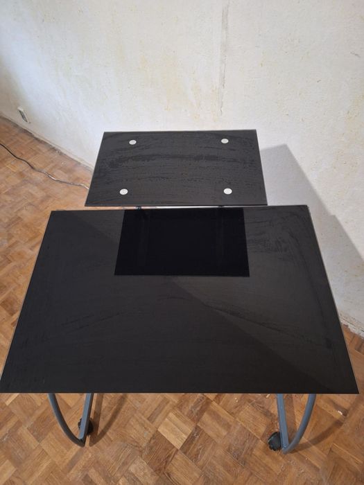 Biurko komputerowe szklane