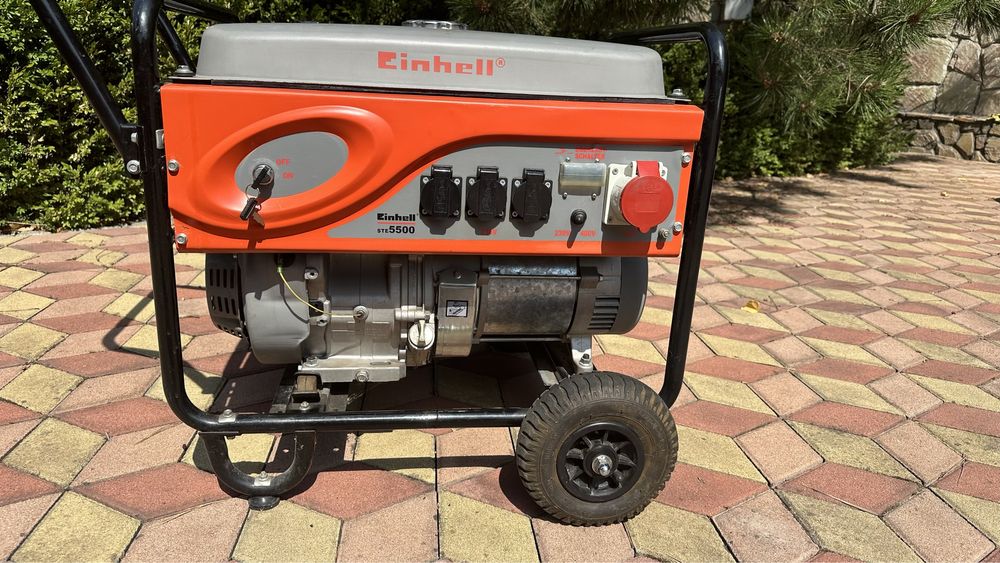 Продам генеретор ( бензин )