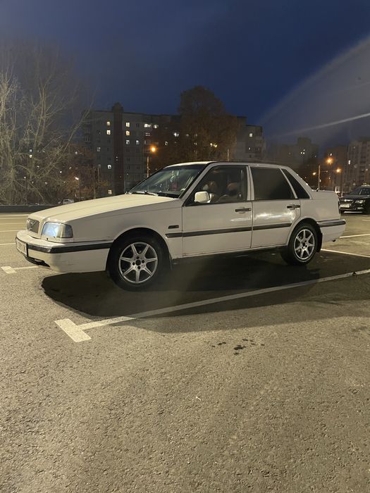 Продам Volvo 460