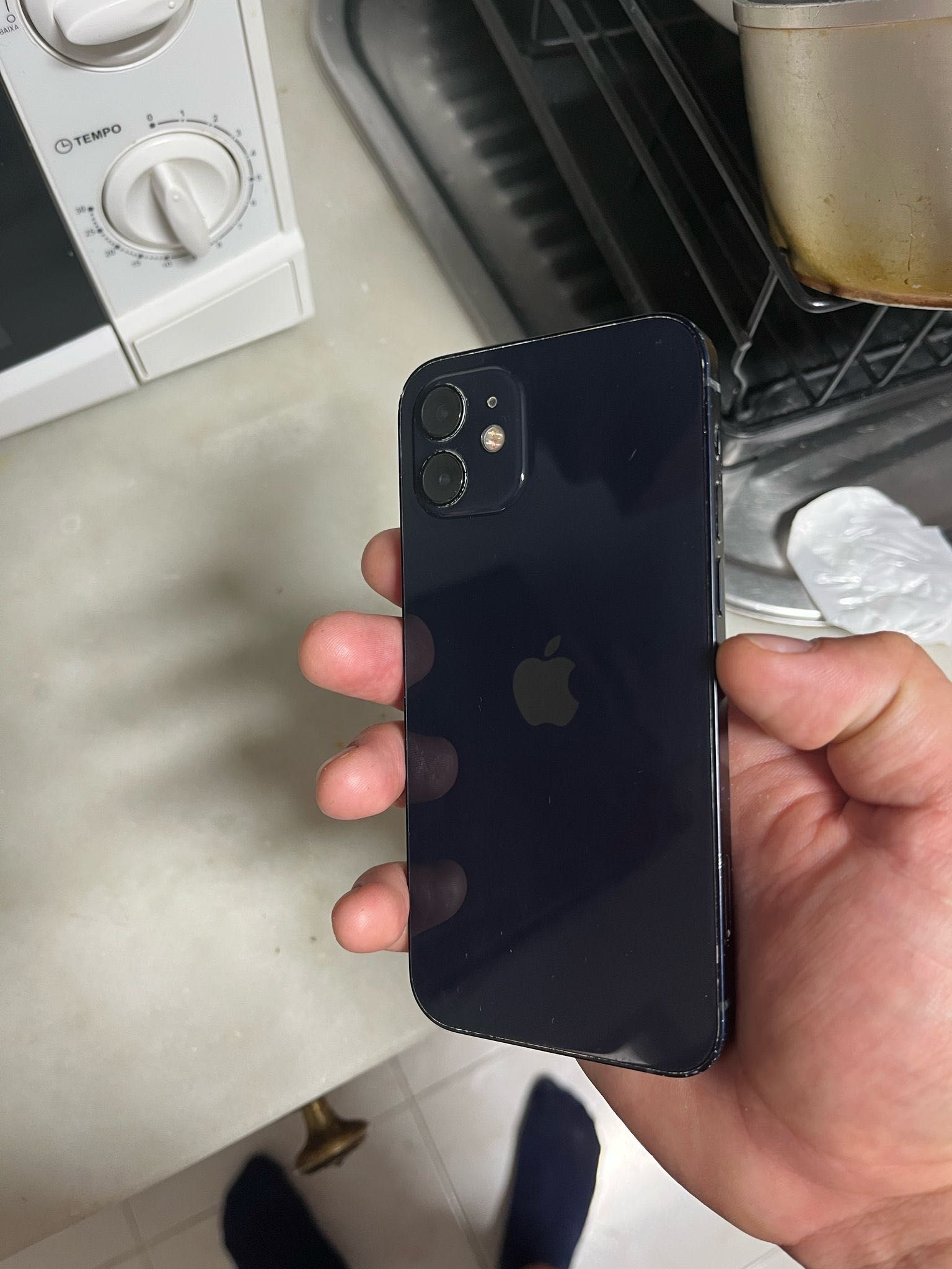 iPhone 12  64 gb