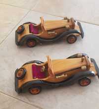 Carros de madeira de colecção