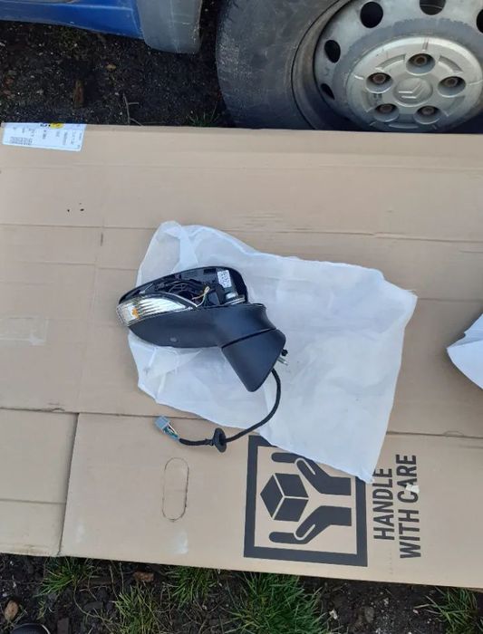 Lusterko prawe Ford Fiesta MK-7 Lift C1BB-17682-GD 2104874 10 PIN