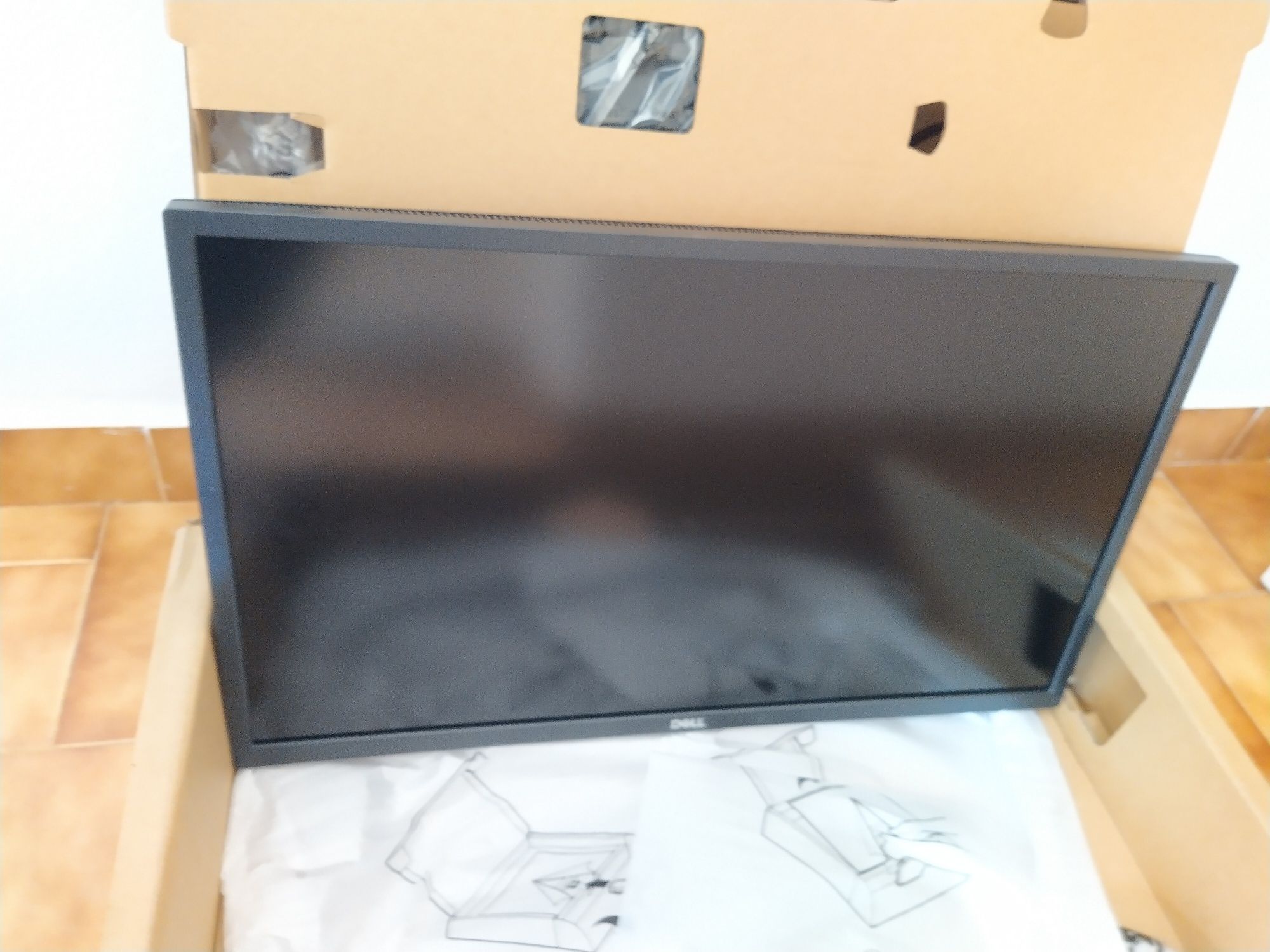 Monitor LCD Dell 23.8''