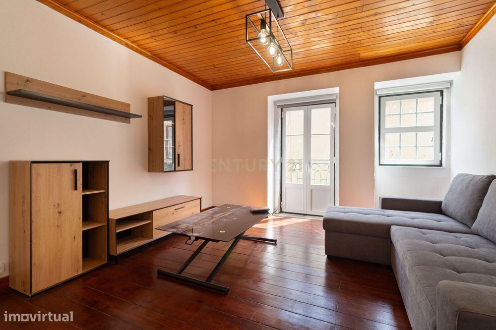 Apartamento para Arrendamento na Rua da Atalaia, Bairro Alto, Lisboa.