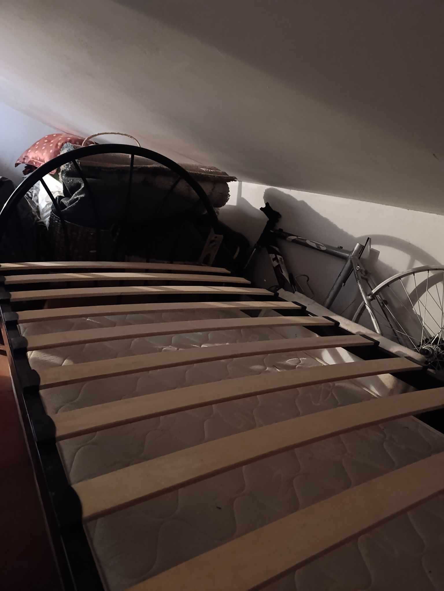 Cama de Ferro e Colchão