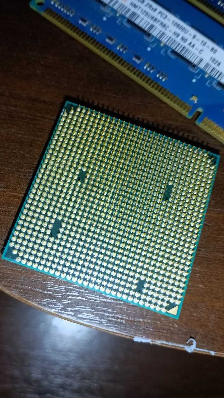 ,оперетивна память 2 гб,процесор AMD Athlon™ II