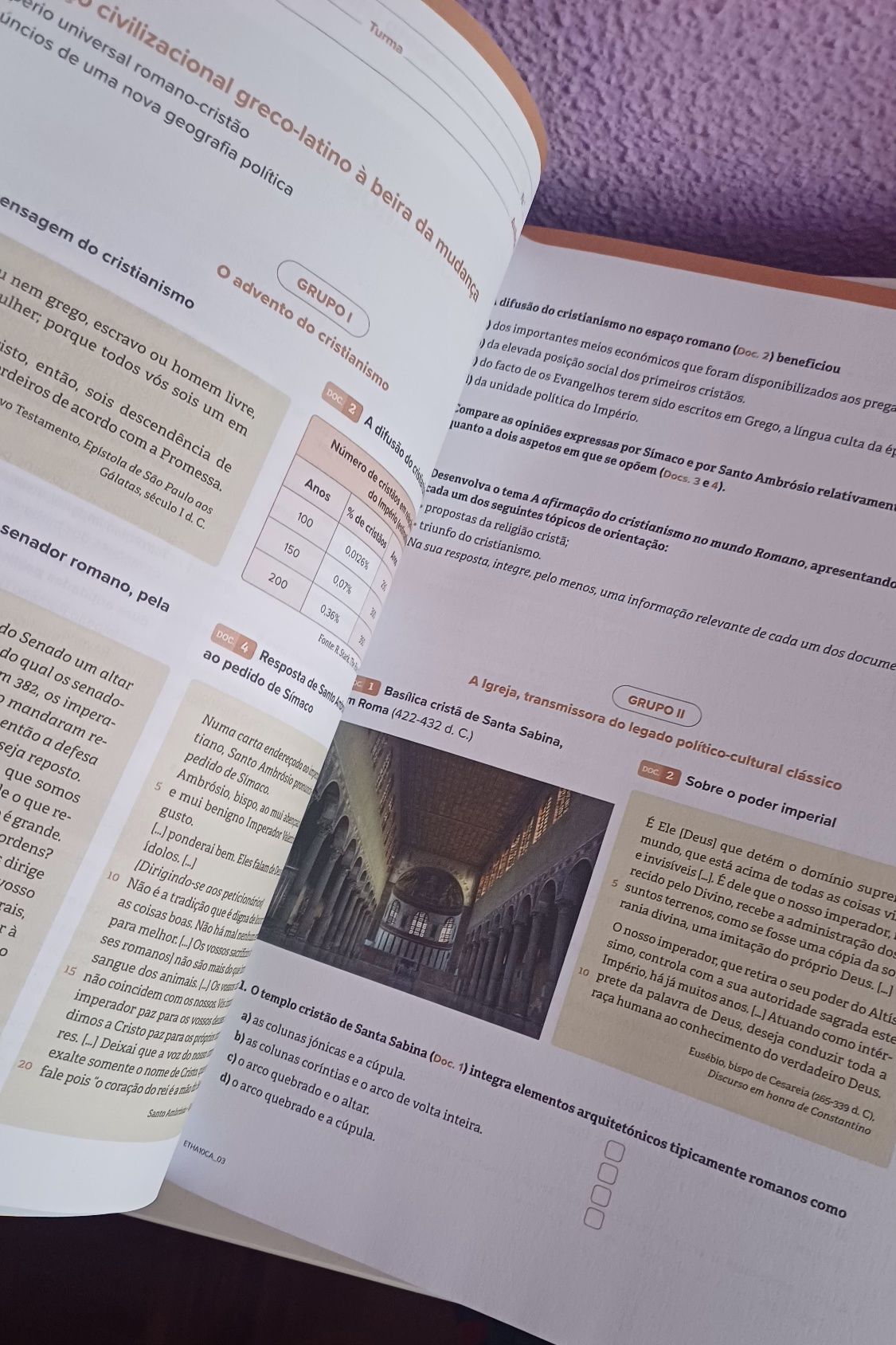 Livro "entre tempos" 10° ano