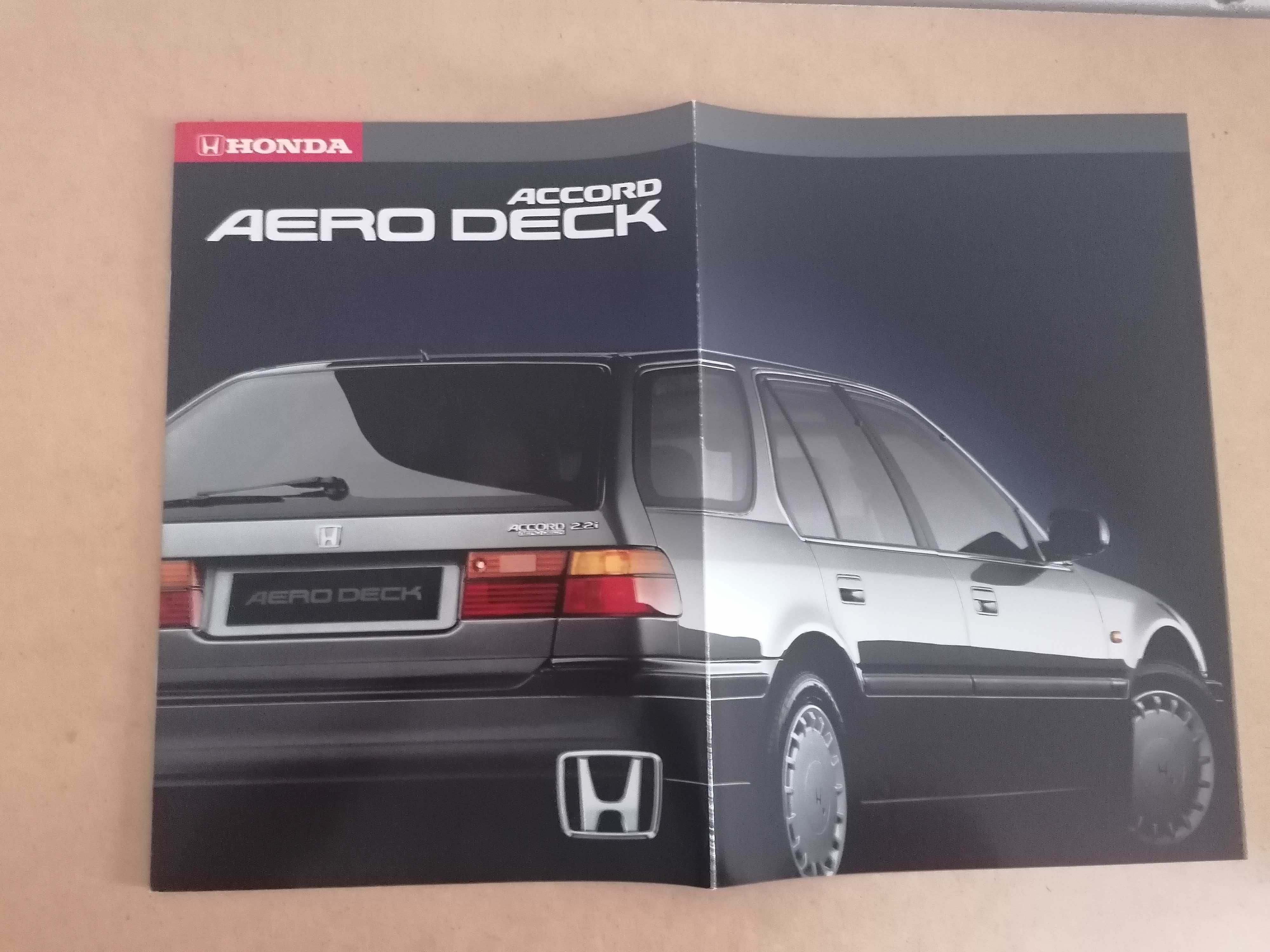 Prospekt Honda accord Aero Deck