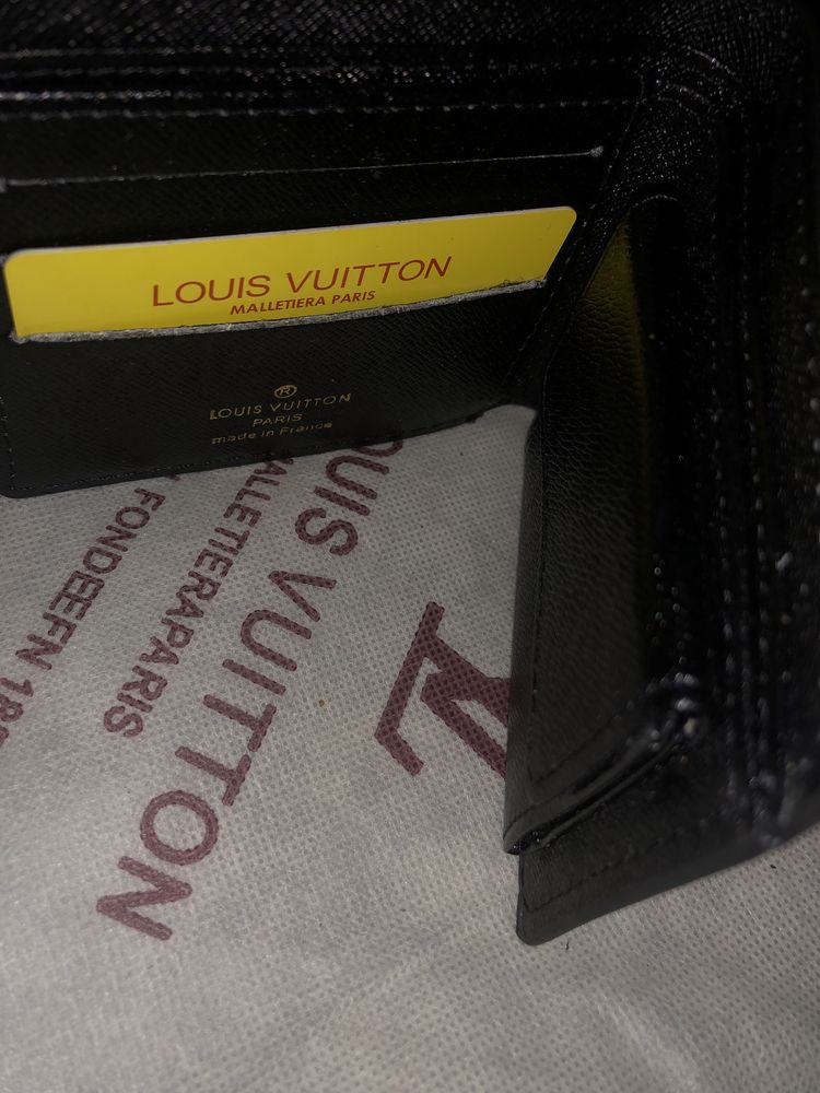 Carteira Louis Vuitton