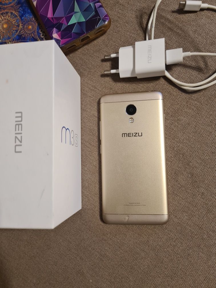 Телефон Meizu M3s