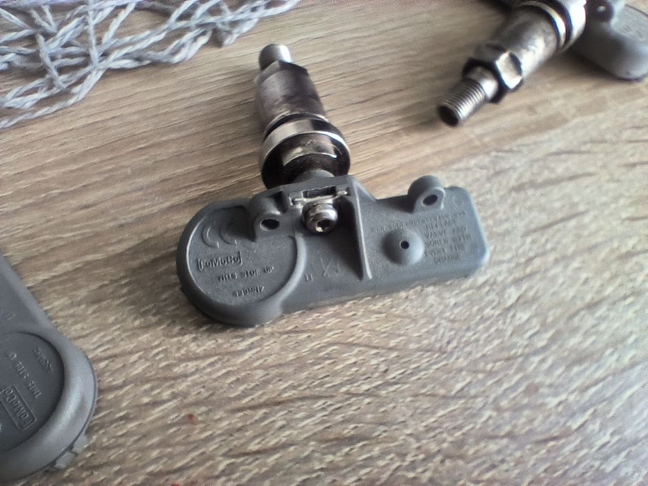 Ford czujnik ciśnienia TPMS Schrader Mondeo Kuga Focus S max