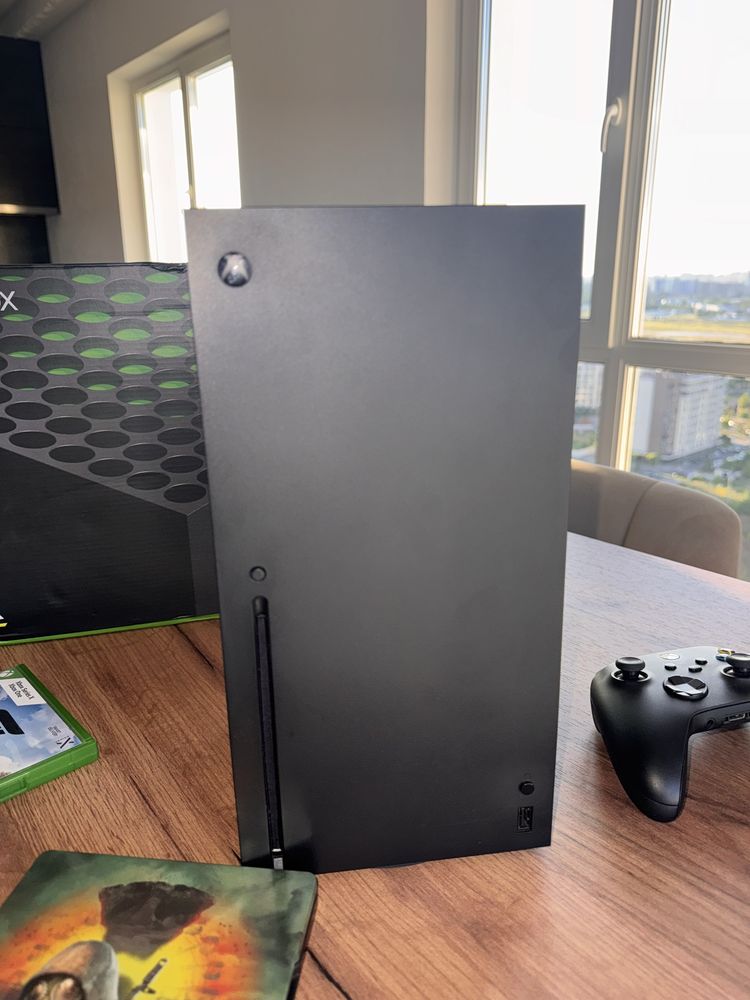 Xbox Series X, 1 TB + Stalker2 + Forsa Horizon 5