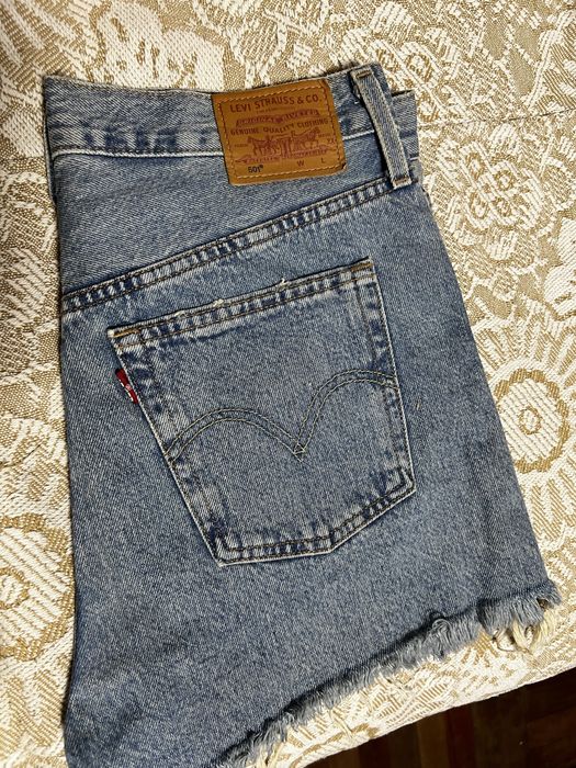 Шорты Levis джинсовые
