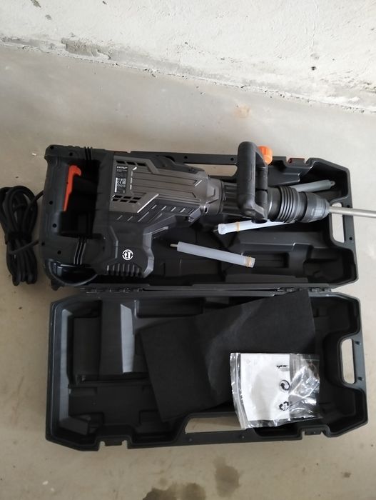 Оренда перфоратора відбійник відбійний молоток