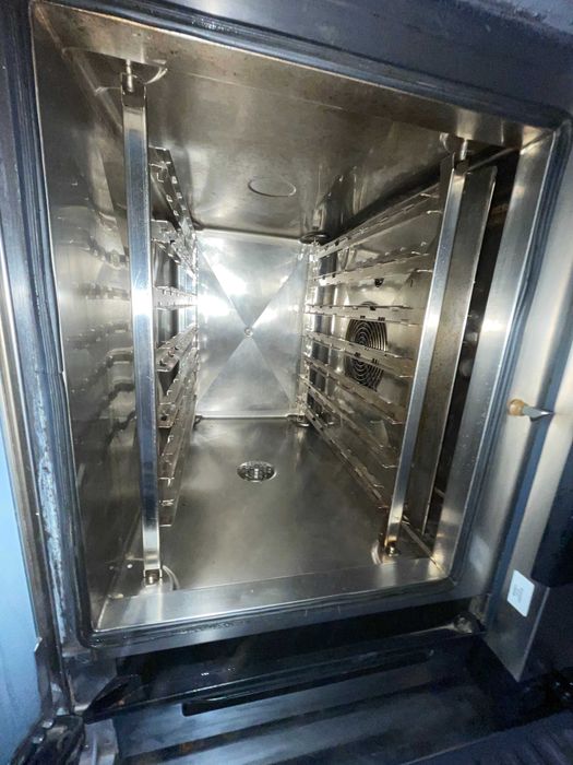 Пароконвектомат Lainox SAPIENS SAEV 071