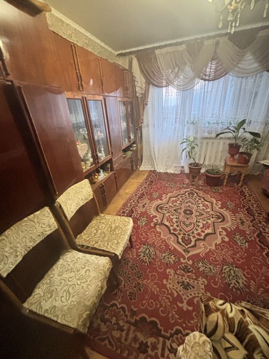 Оренда кімнати в 3 кімнатній квартирі