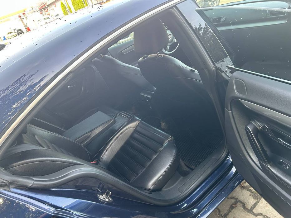 Продам авто Volkswagen Passat CC 2011р