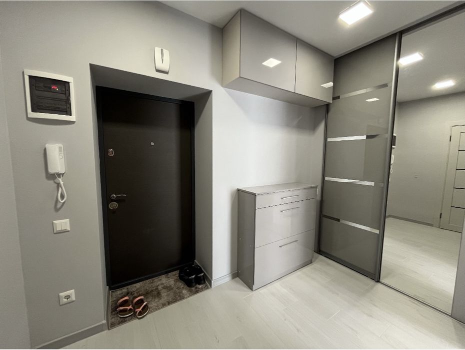 Здається в довгострокову оренду 1 кім квартира по вул.Довженка