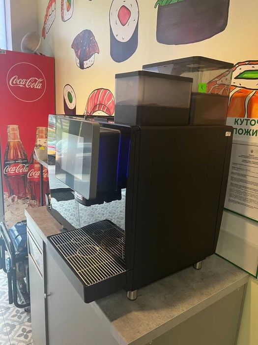 Кавомашина  Franke A600 + холодильник