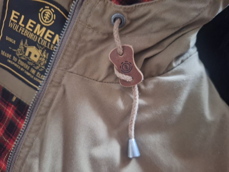 Casaco como novo da Element collection