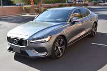 2021 Volvo      S60