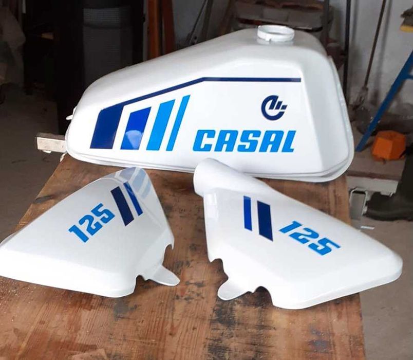 Autocolantes para Casal K 276 versão branca ou vermelha