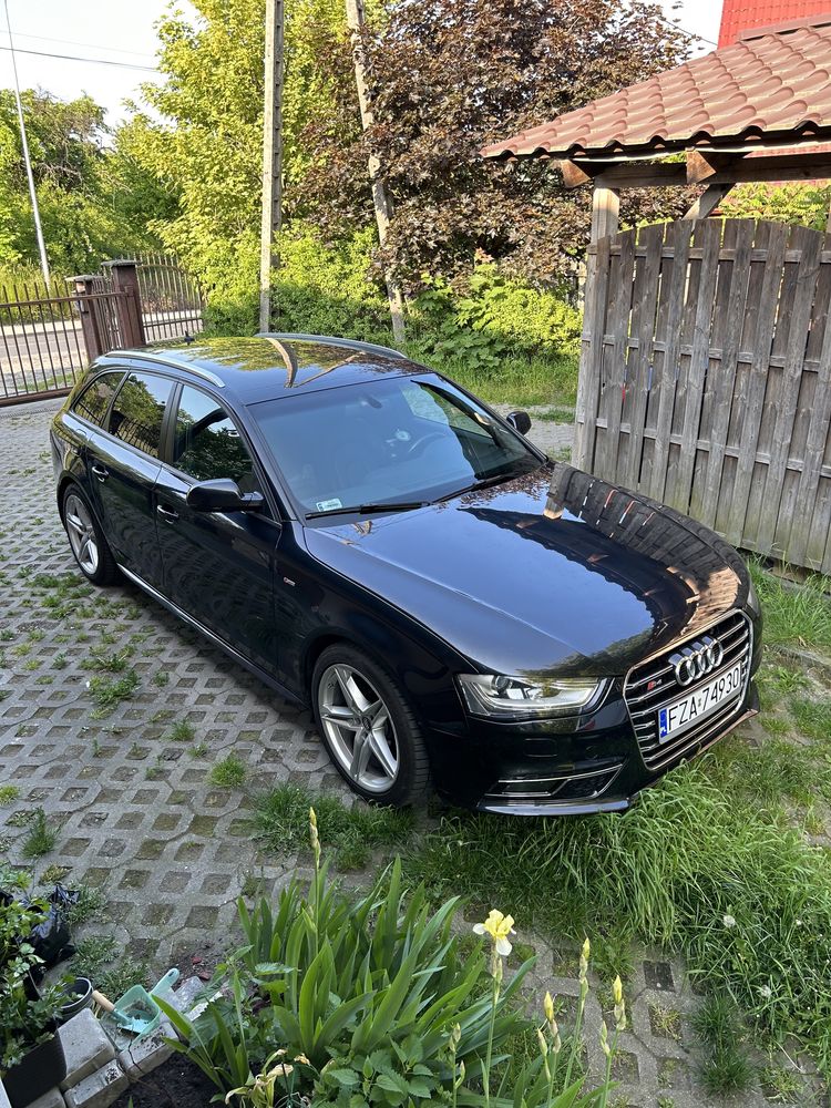 Audi A4 B8 2.0 L 2009, 140 KM