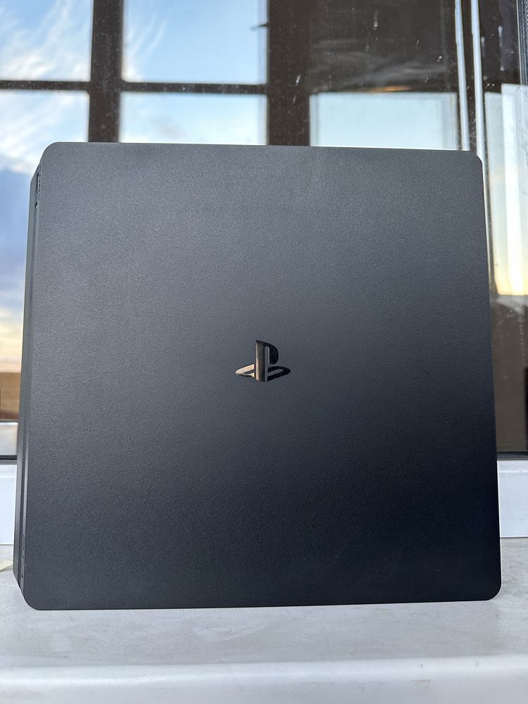 PlayStation 4 slim 1 tb