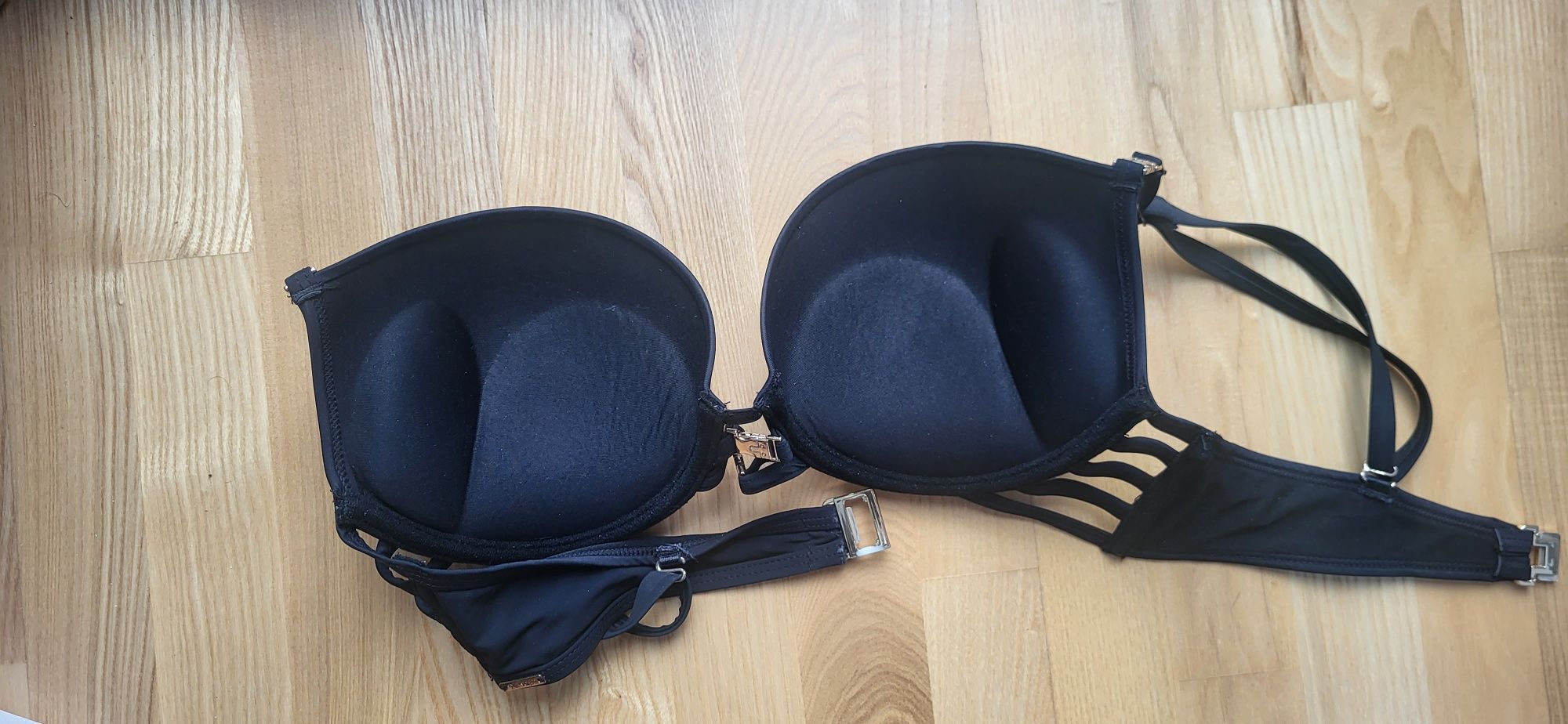 Czarne bikini damskie. Strój kąpielowy