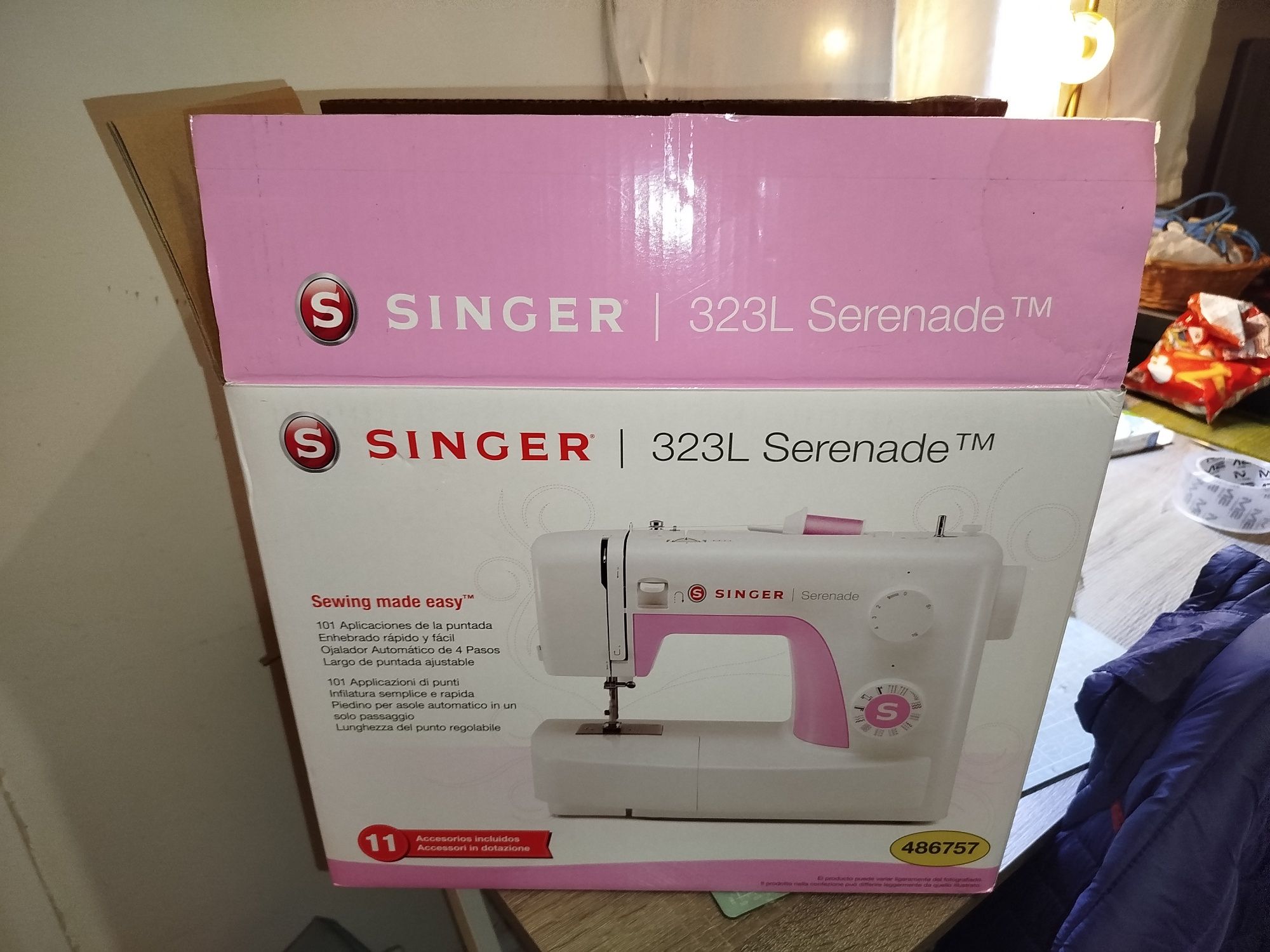 Máquina de costura Singer, NOVA