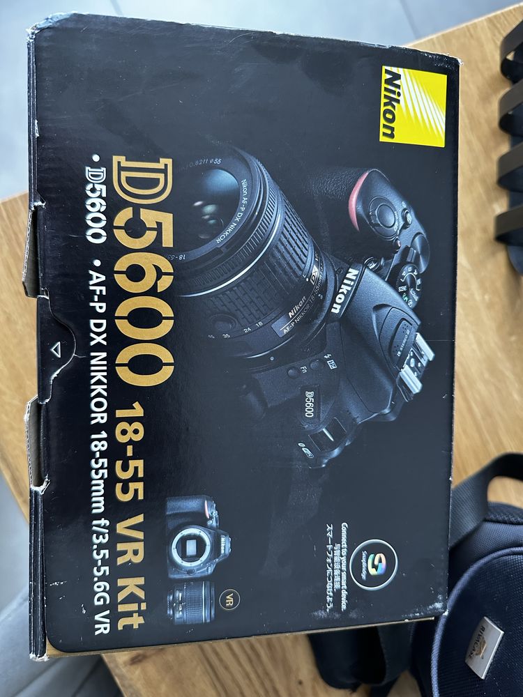 Nikon D5600 18-55 VR Kit + чохол