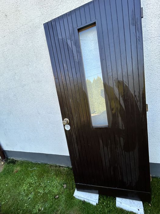 Drzwi drewniane zewnętrzne grube