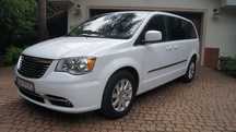 Chrysler Town & Country Piękny siedmioosobowy van
