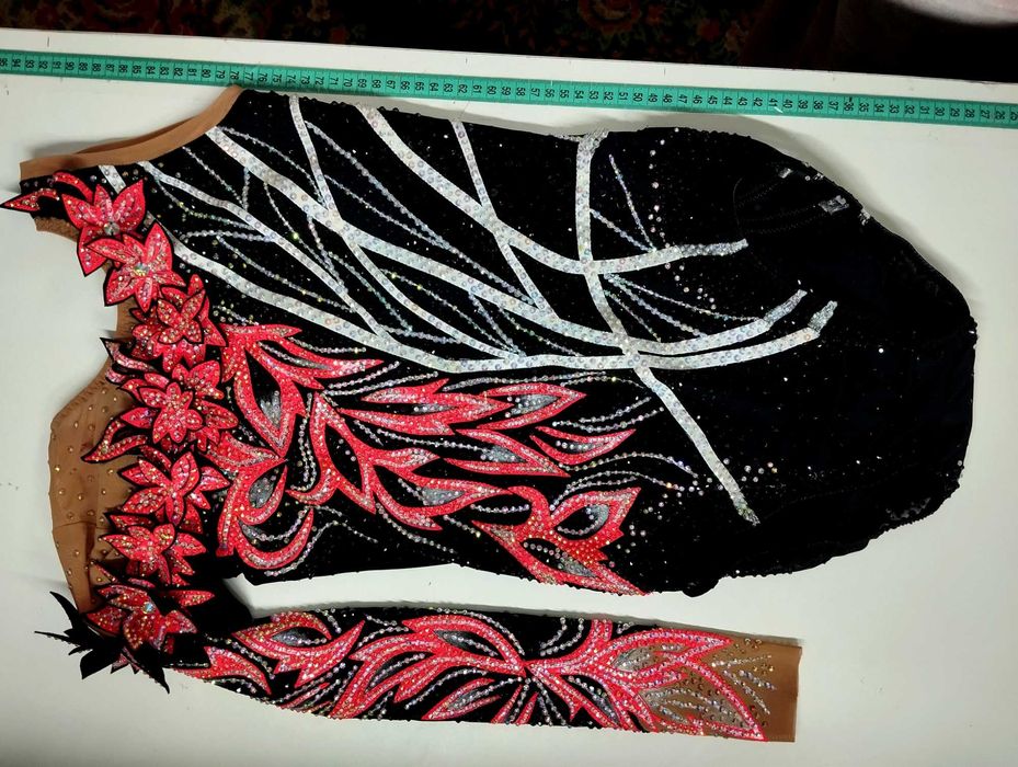 Купальник для художественной гимнастики