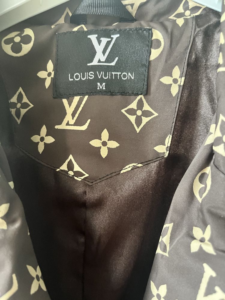 Plaszcz Trencz louis LV. M/L