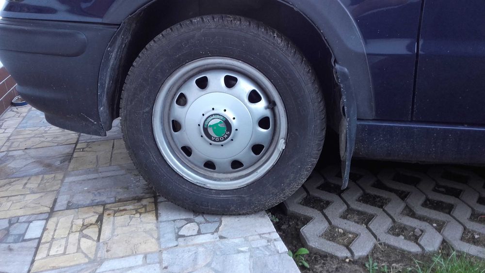 Opony zimowe 4szt. NOKIAN WRD-3 165/70 R13 79T