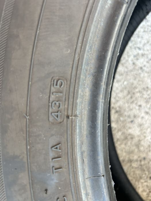 Opony zimowe 235/60R18 x 2 szt Bridgestone