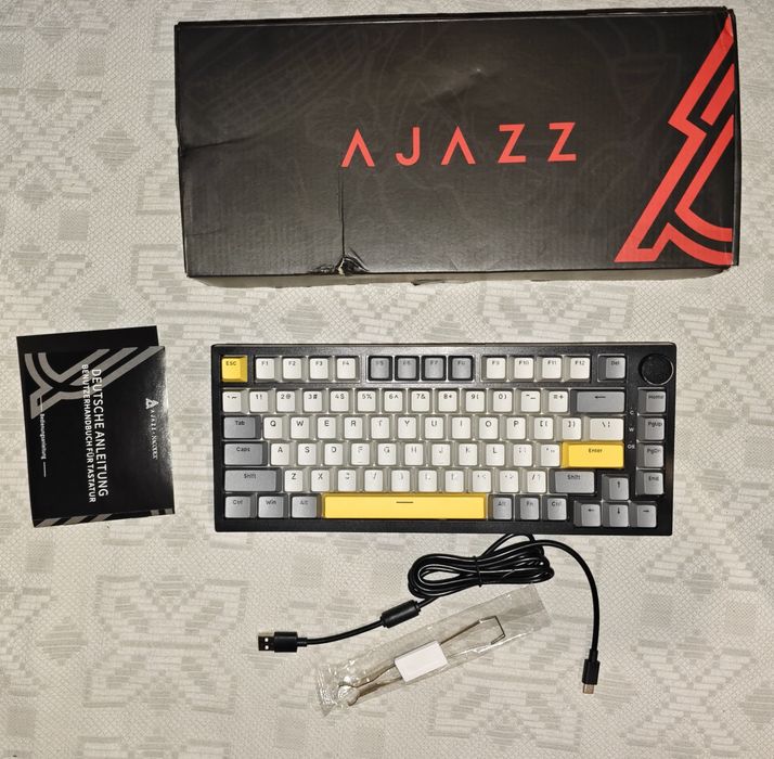 Продам клавіатуру Ajazz 820