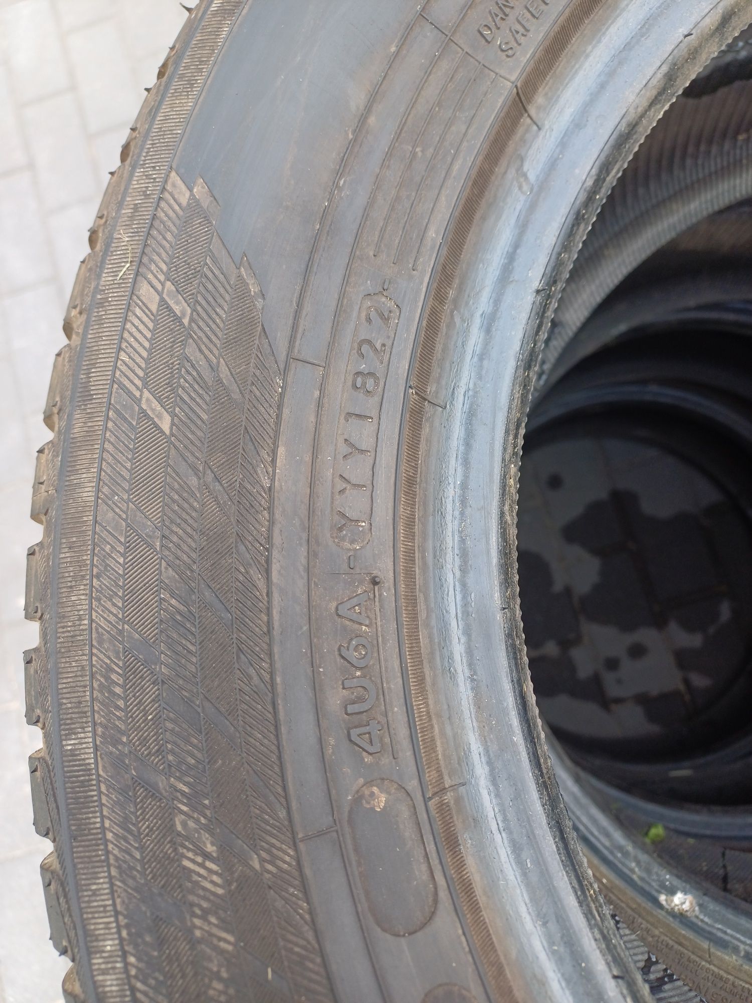7.5mm jak nowe opony Zima 225/55/16 Yokohama 2022r świeże R16
