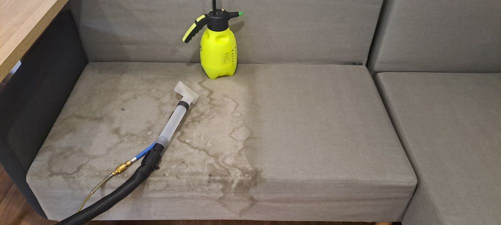 Pranie kanap, tapicerki meblowej, dywanów