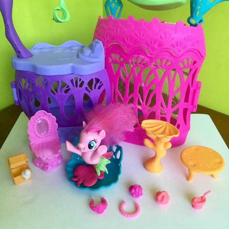 Набір Мерехтіння/Замок Hasbro My Little Pony з русалкою Пінкі Пай