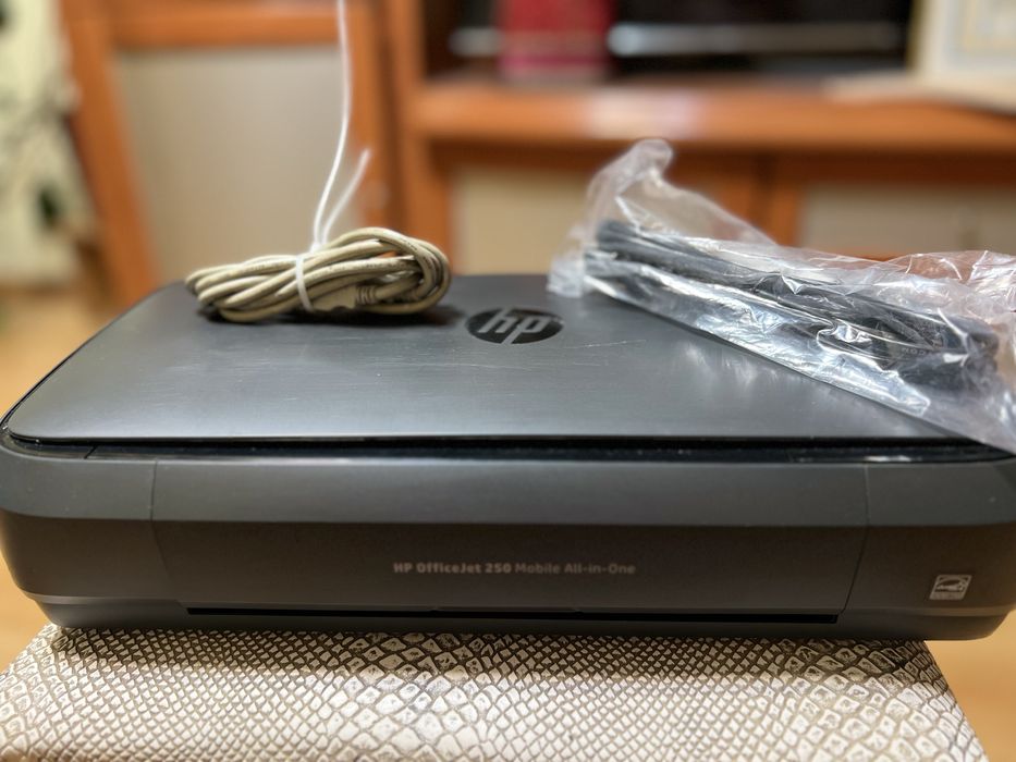 HP OfficeJet 250 Mobile All-in-One