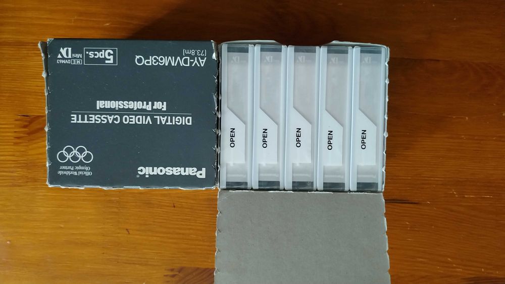 Видеокассеты новые Panasonic mini DV