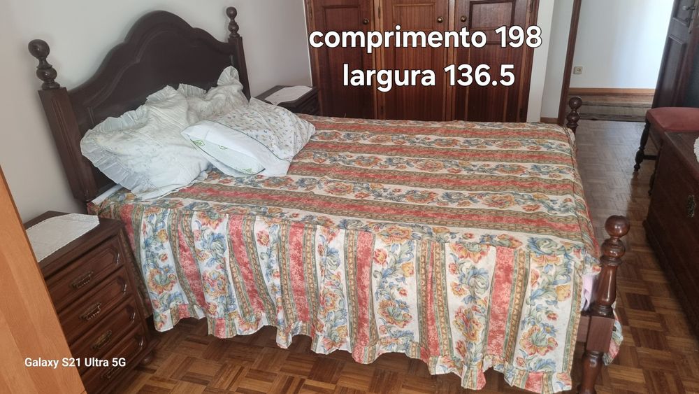 Cama de casal com colchão